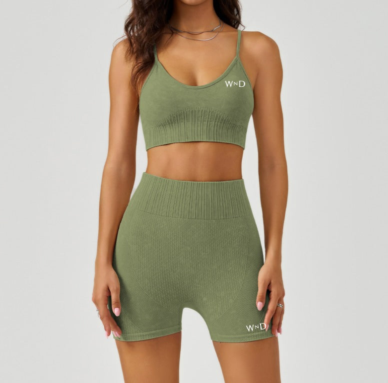 WᴺD Seamless High-Waste shorts and bra